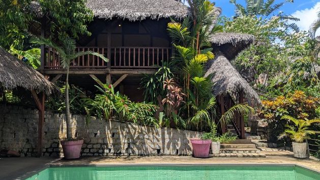 VILLA TROPICALE AVEC PISCINE PRIVÉE